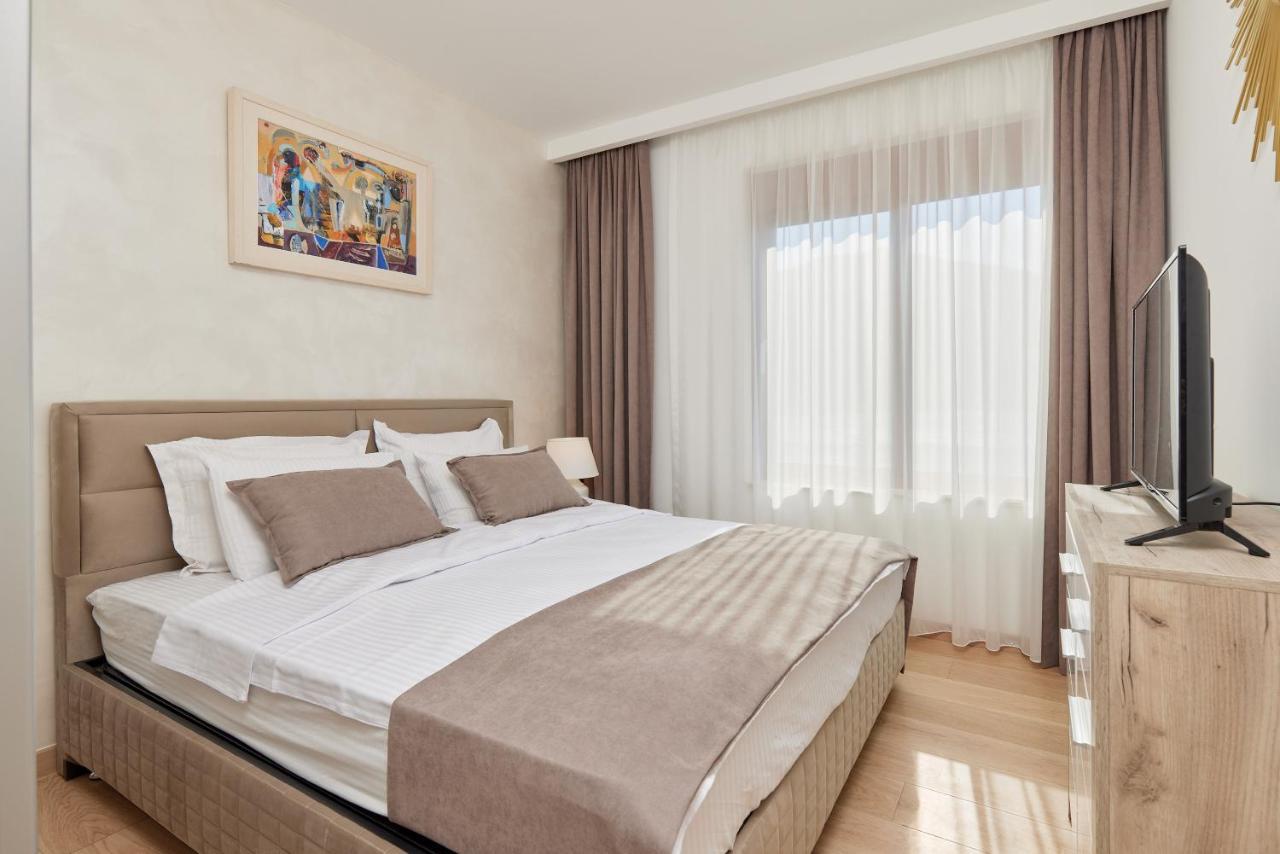 Apartment Noa With Sea View Kotor Bagian luar foto